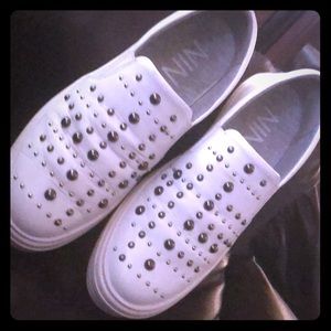 Nine West studded  All LEATHER CASUAL shoes